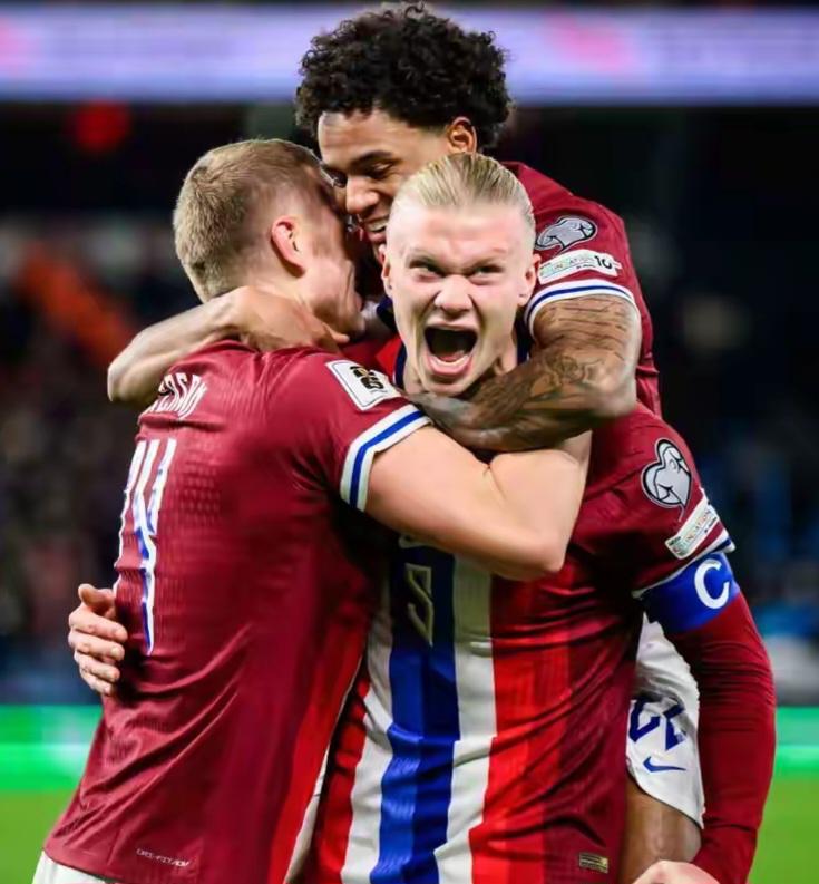 巴甲弗鲁米嫩塞主场采用狗狗球童，鼓励球迷去领养宠物